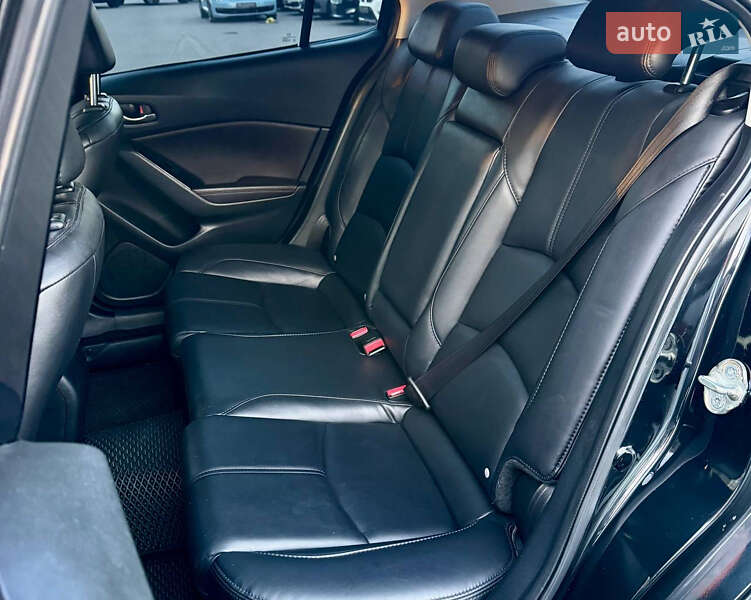 Седан Mazda 3 2017 в Києві фото 32 Седан Mazda 3 2017 в Києві