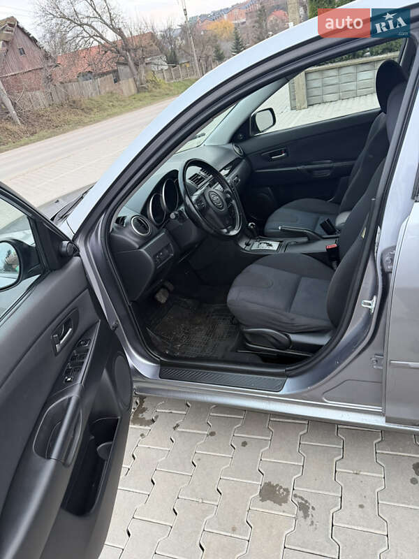 Хэтчбек Mazda 3 2004 в Черновцах
