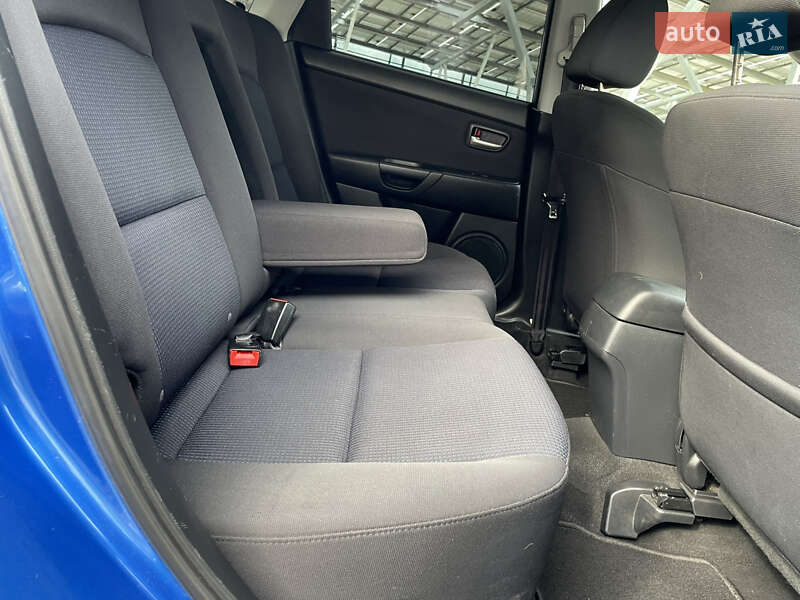 Хетчбек Mazda 3 2005 в Винниках