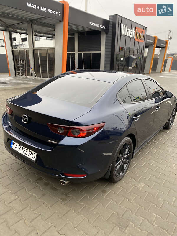 Седан Mazda 3 2019 в Киеве