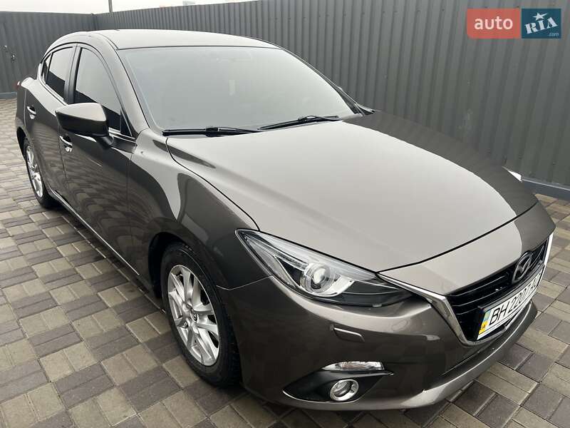 Седан Mazda 3 2016 в Києві