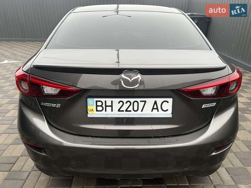 Седан Mazda 3 2016 в Києві