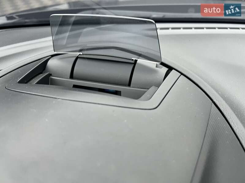 Седан Mazda 3 2016 в Києві