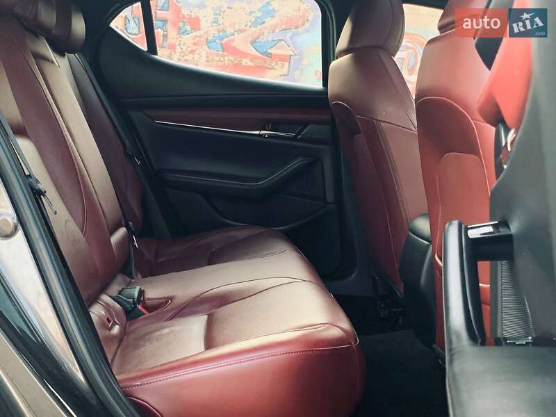 Хэтчбек Mazda 3 2019 в Николаеве