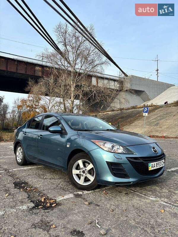 Седан Mazda 3 2010 в Киеве фото 4 Седан Mazda 3 2010 в Киеве