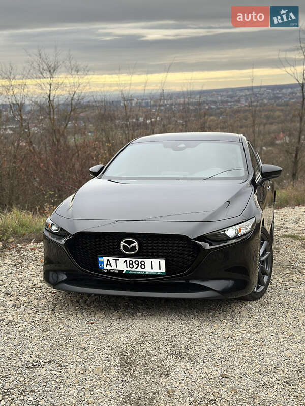 Хетчбек Mazda 3 2019 в Івано-Франківську