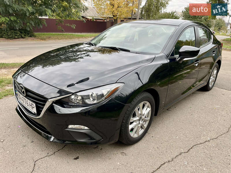 Седан Mazda 3 2015 в Черкасах