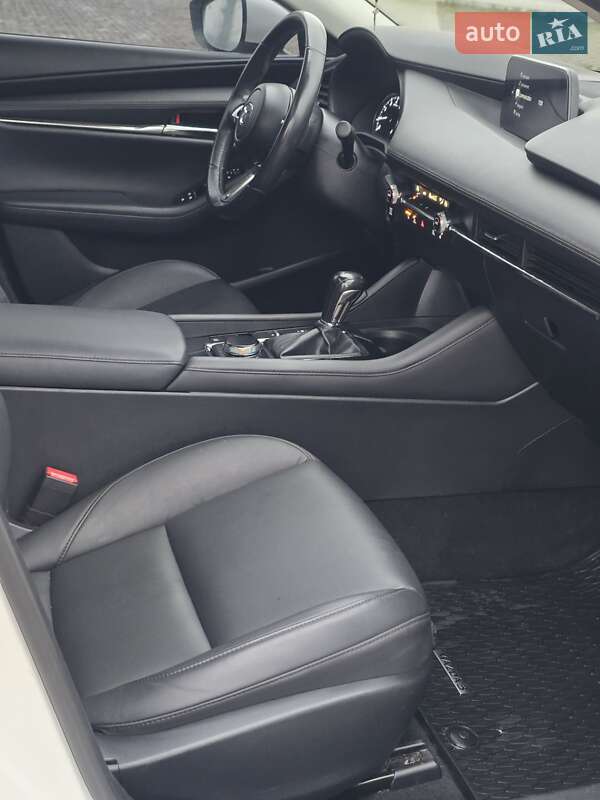 Седан Mazda 3 2021 в Коломые