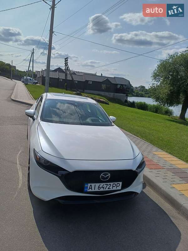 Хэтчбек Mazda 3 2021 в Киеве