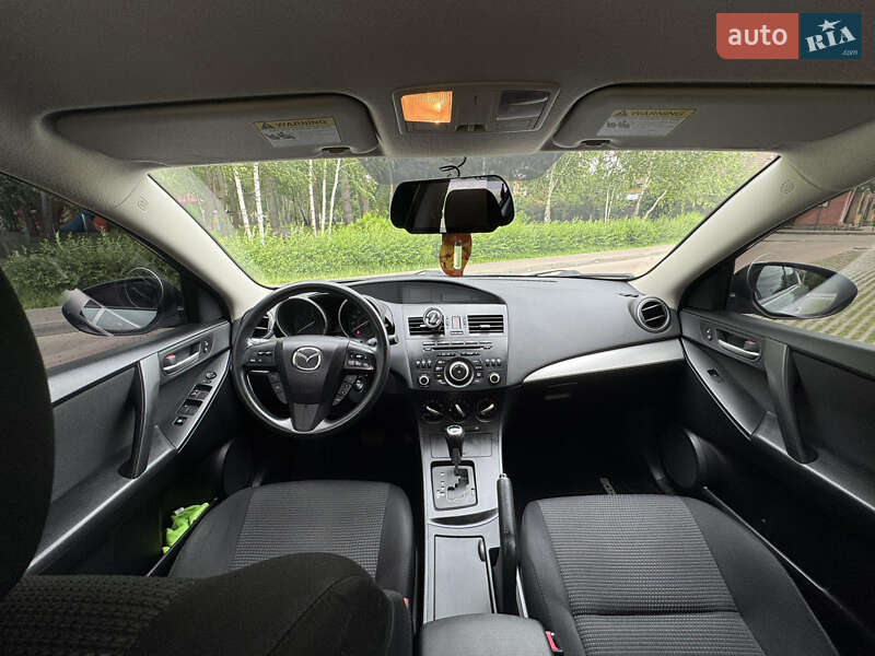 Седан Mazda 3 2012 в Києві