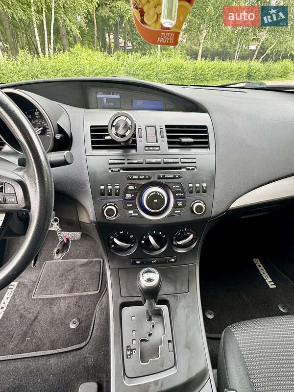 Седан Mazda 3 2012 в Києві