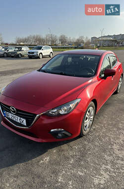 Хэтчбек Mazda 3 2015 в Южноукраинске