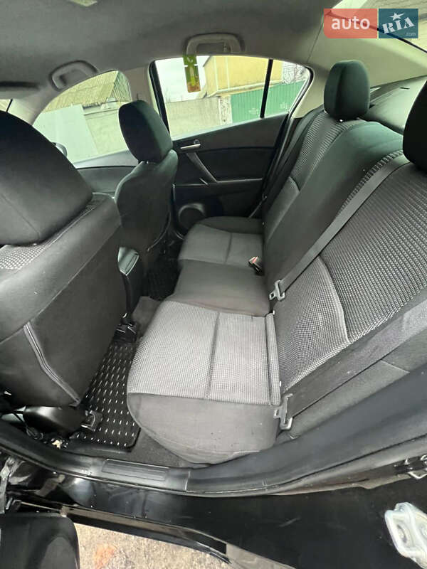 Седан Mazda 3 2013 в Дніпрі фото 12 Седан Mazda 3 2013 в Дніпрі