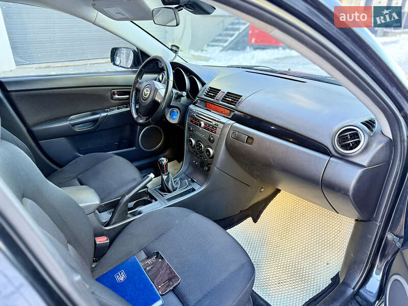Седан Mazda 3 2007 в Львове