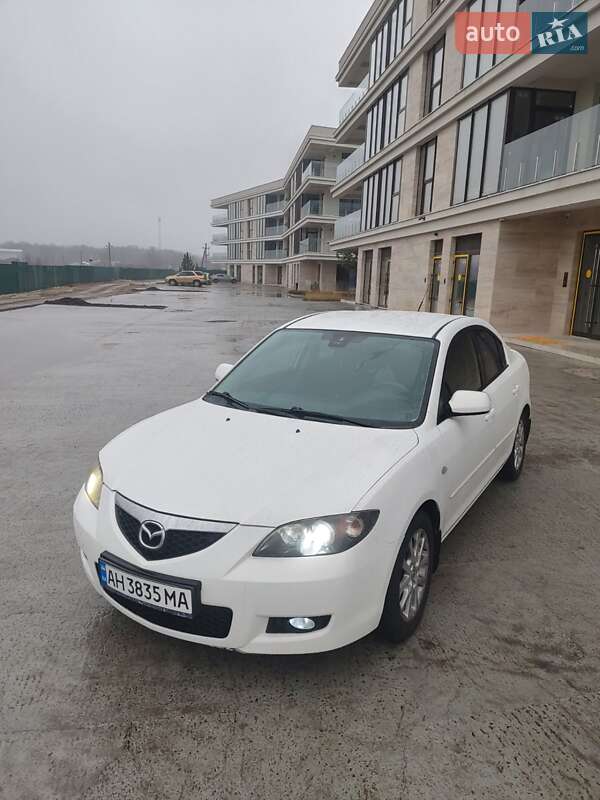 Седан Mazda 3 2008 в Киеве