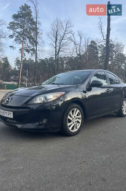 Седан Mazda 3 2012 в Бучі