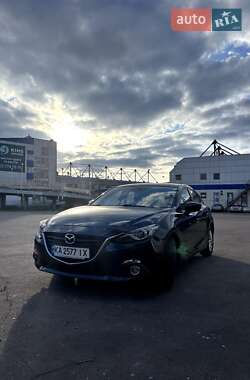 Хэтчбек Mazda 3 2015 в Кривом Роге