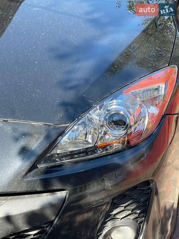 Седан Mazda 3 2012 в Хмельницькому