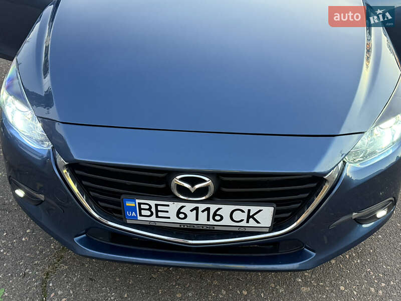 Седан Mazda 3 2017 в Николаеве
