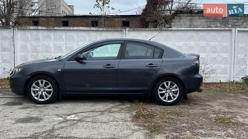 Седан Mazda 3 2008 в Киеве