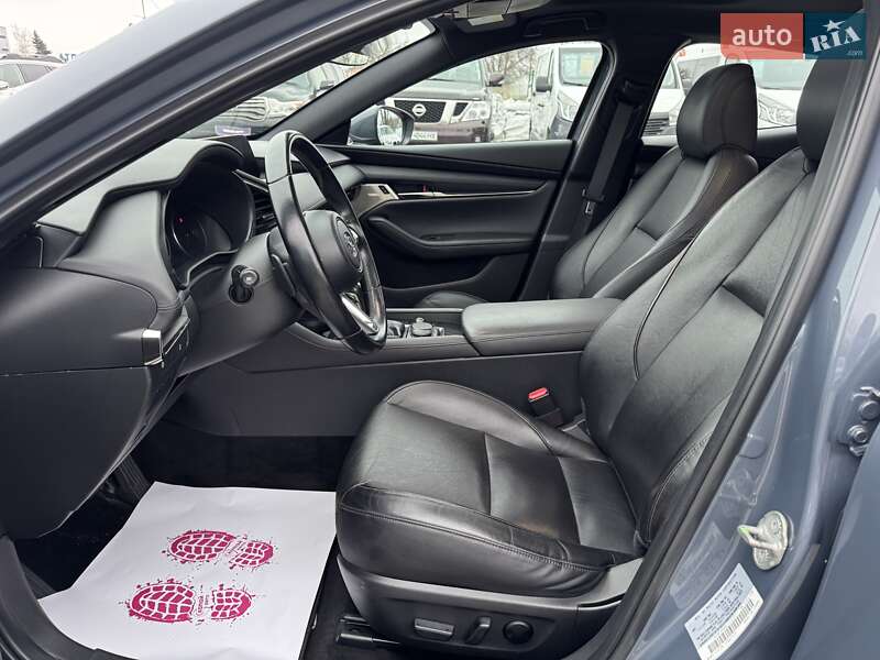 Хэтчбек Mazda 3 2019 в Днепре