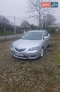 Седан Mazda 3 2004 в Тячеве