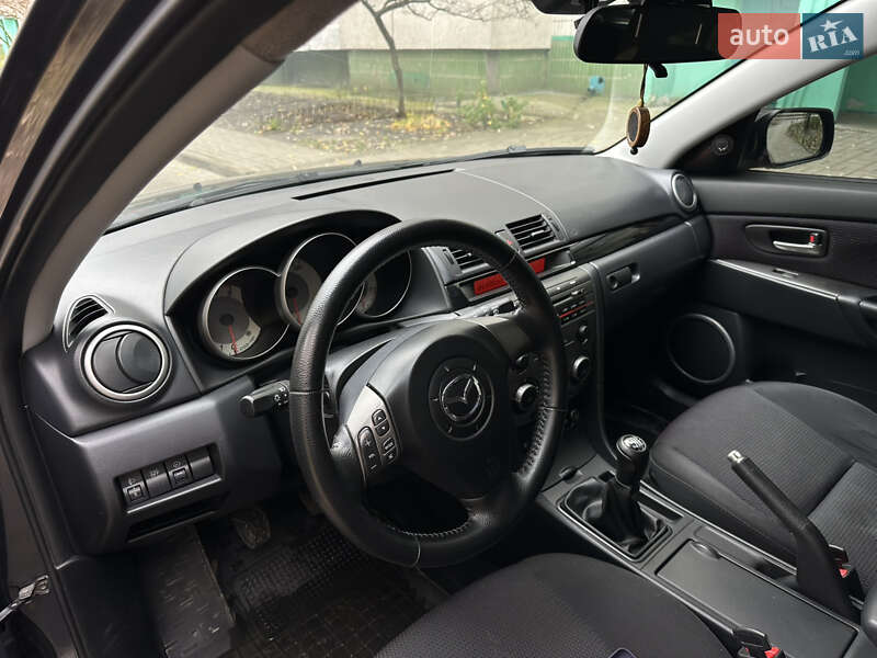 Седан Mazda 3 2007 в Сумах