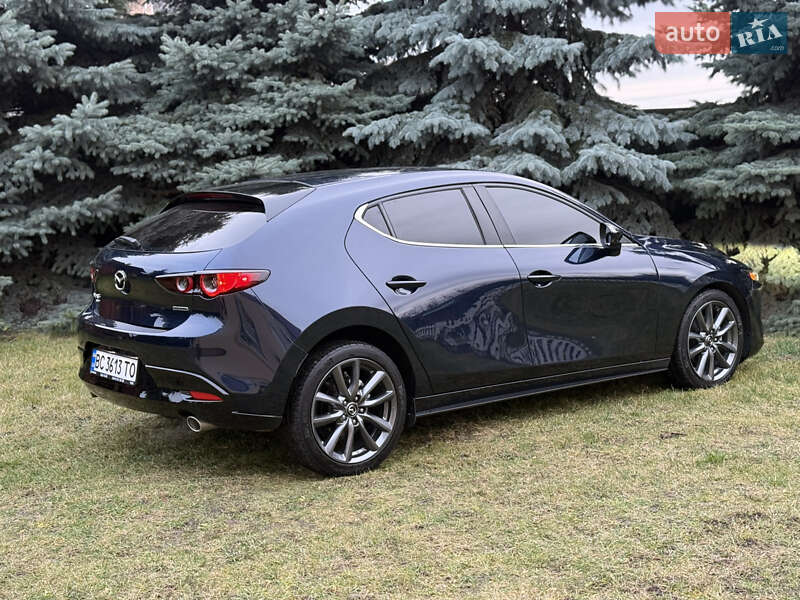 Хэтчбек Mazda 3 2019 в Киеве