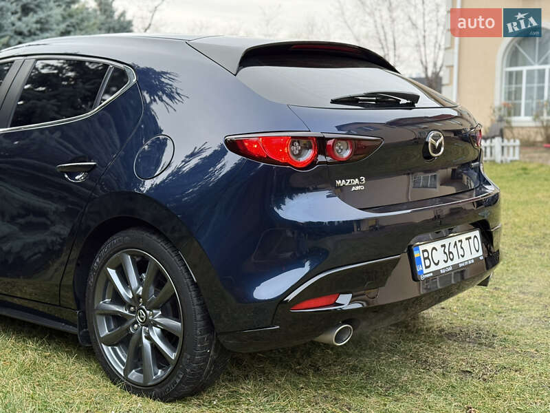 Хэтчбек Mazda 3 2019 в Киеве