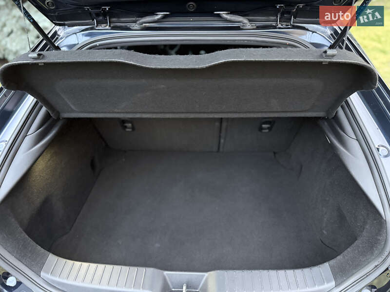 Хэтчбек Mazda 3 2019 в Киеве