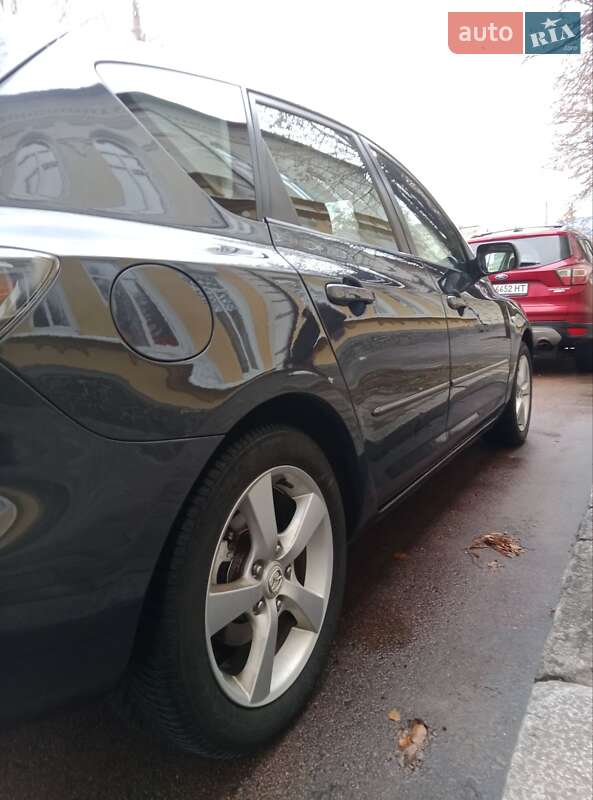Хэтчбек Mazda 3 2006 в Житомире