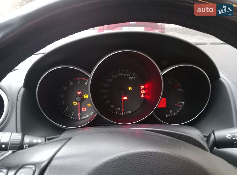 Хэтчбек Mazda 3 2006 в Житомире