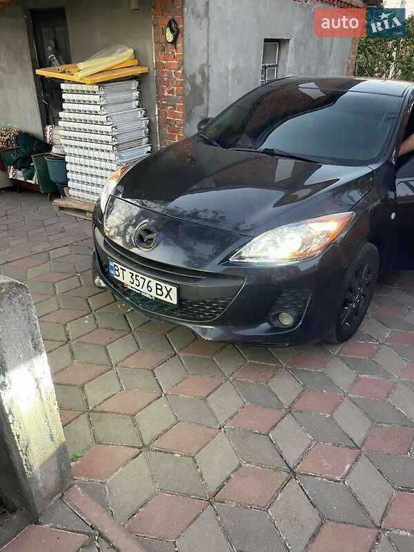 Седан Mazda 3 2012 в Хмельницькому