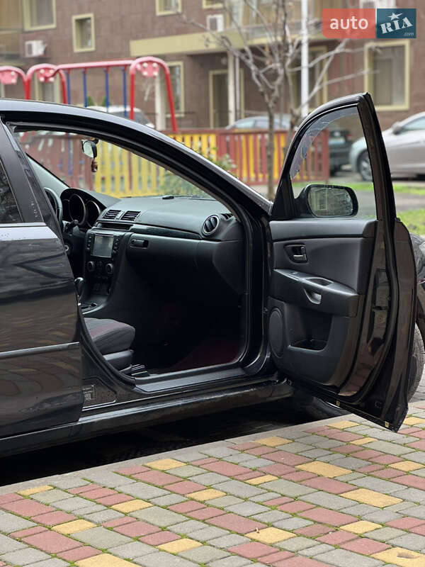 Седан Mazda 3 2006 в Одессе