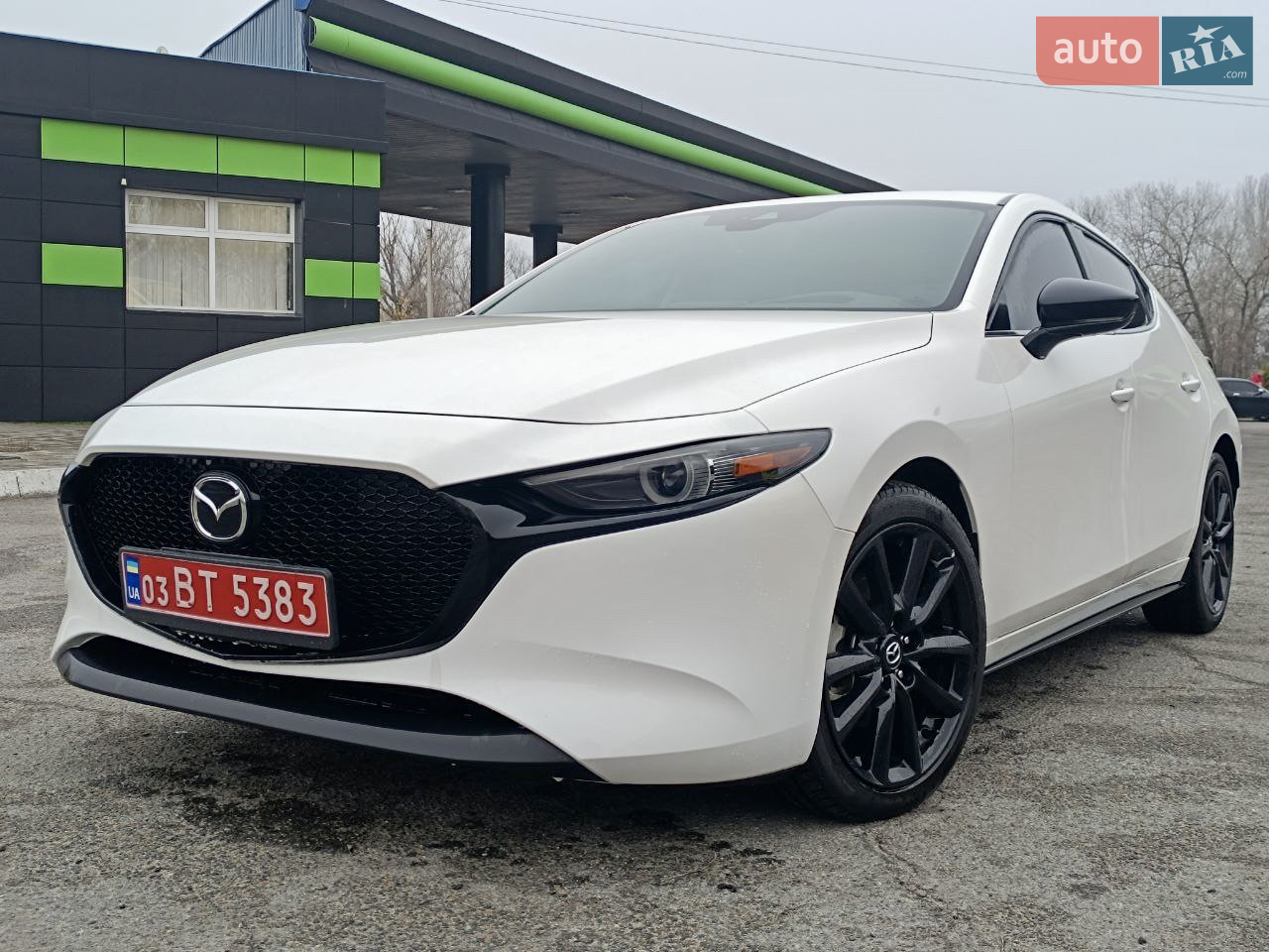 Авто в гарному стані. Не фарбована жодної деталі, окрім переднього бампера. Змінені масла та фільтра. Описувати можна багато, але приємніше буде приїхати, проїхатися та отримати багато задоволення сидячи за кермом цього авто. Тому кому цікаво звертайтесь за телефоном в профілі.