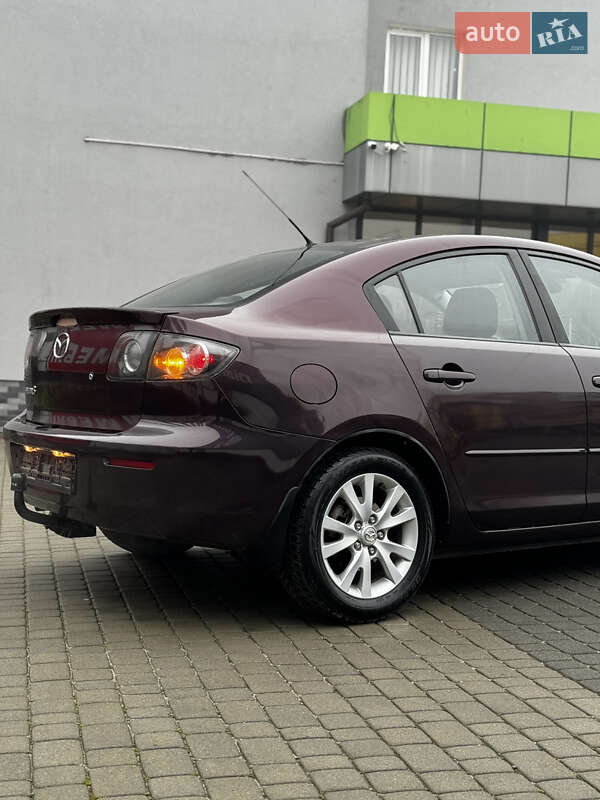 Седан Mazda 3 2007 в Тернополі