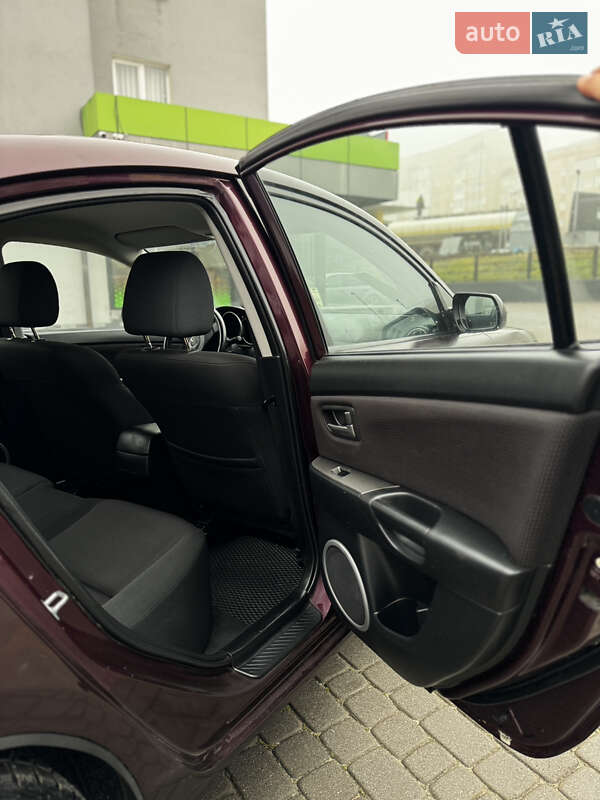 Седан Mazda 3 2007 в Тернополі