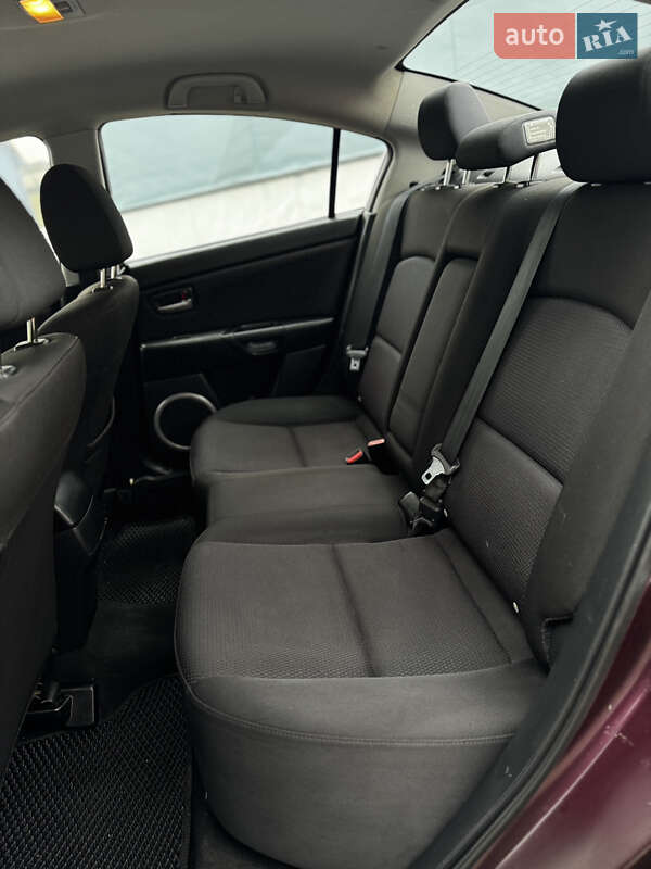 Седан Mazda 3 2007 в Тернополі
