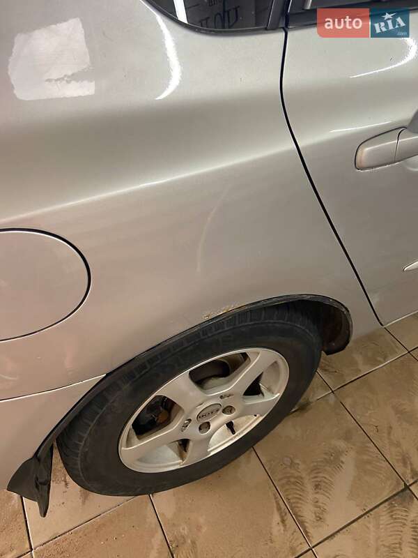 Хетчбек Mazda 3 2004 в Мерефа фото 6 Хетчбек Mazda 3 2004 в Мерефа