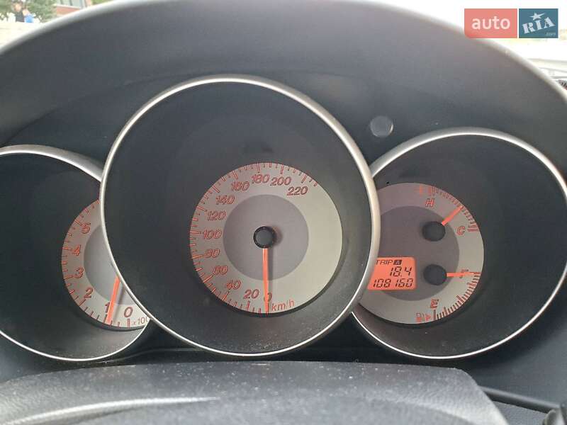 Седан Mazda 3 2008 в Харькове