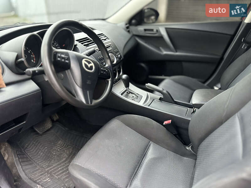 Седан Mazda 3 2009 в Києві