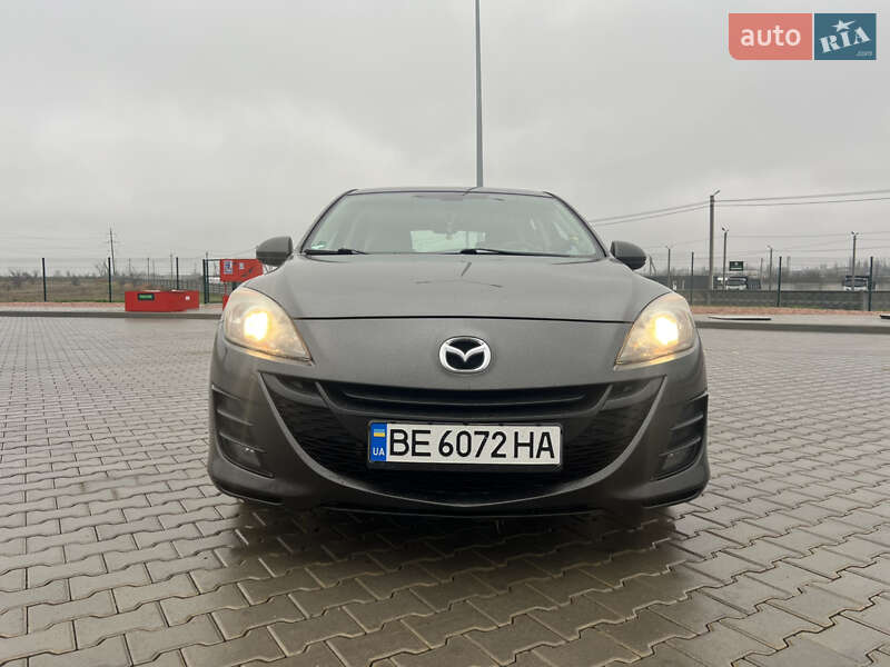Хэтчбек Mazda 3 2010 в Николаеве