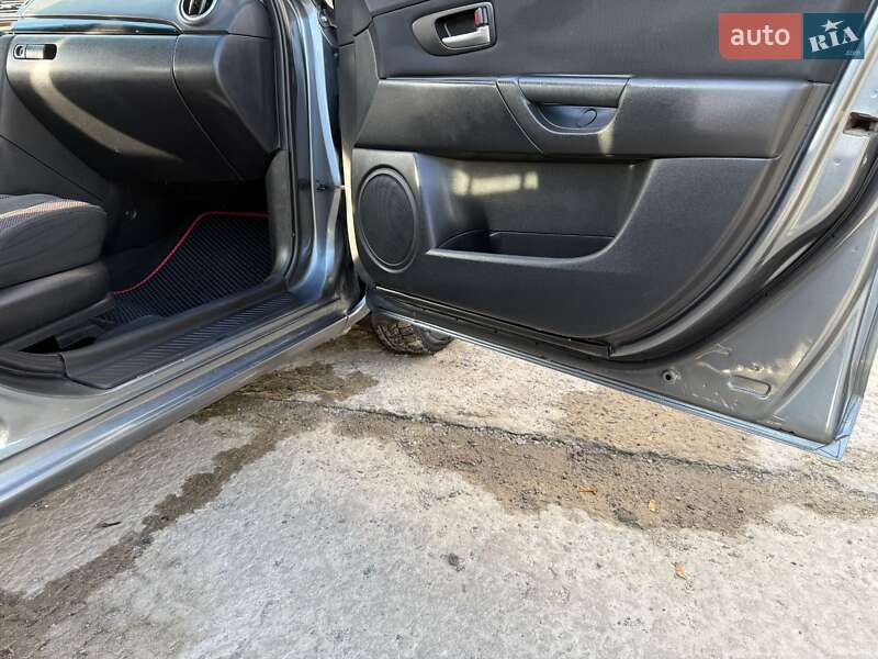 Седан Mazda 3 2005 в Сумах