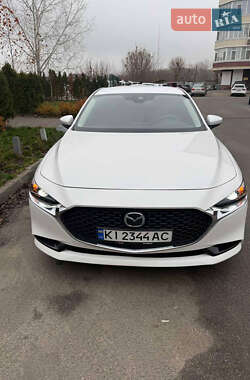 Седан Mazda 3 2019 в Киеве