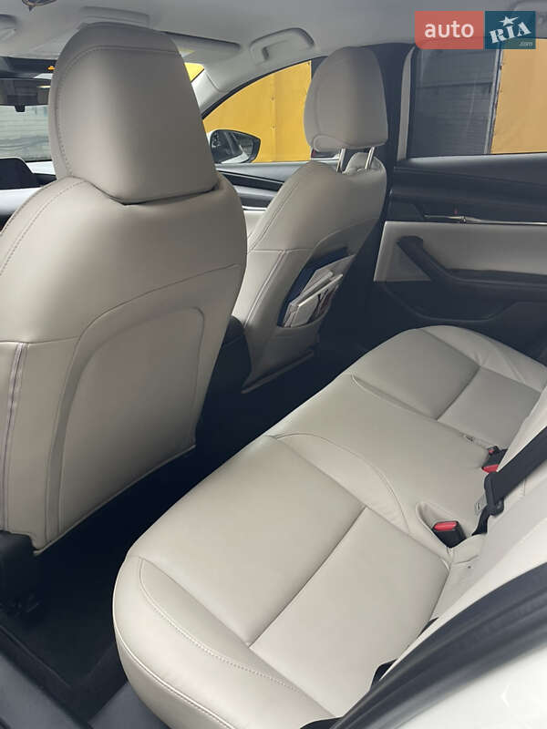 Седан Mazda 3 2019 в Киеве фото 11 Седан Mazda 3 2019 в Киеве