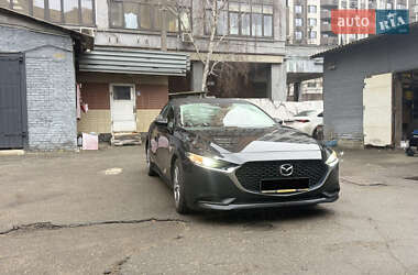 Седан Mazda 3 2019 в Киеве