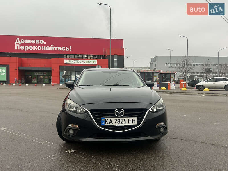 Хэтчбек Mazda 3 2016 в Киеве