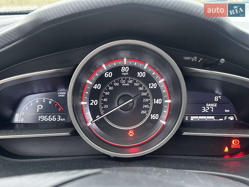 Хэтчбек Mazda 3 2016 в Киеве