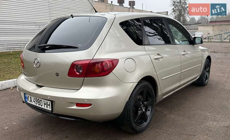 Хэтчбек Mazda 3 2004 в Киеве