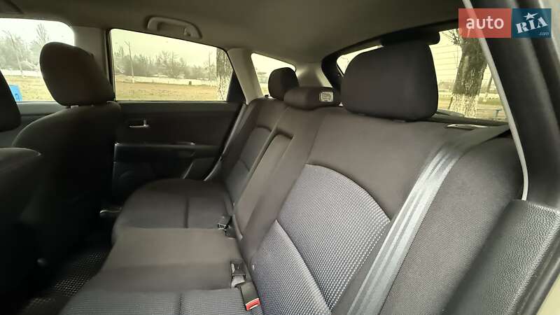 Хэтчбек Mazda 3 2004 в Киеве